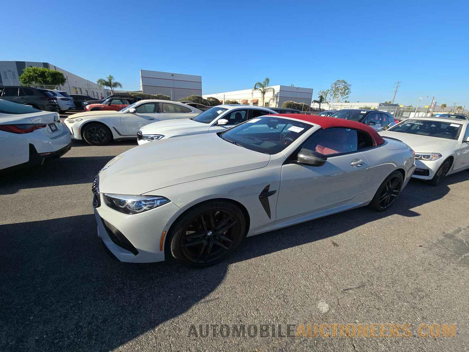 WBSDZ0C07NCH27964 BMW M8 Converti 2022