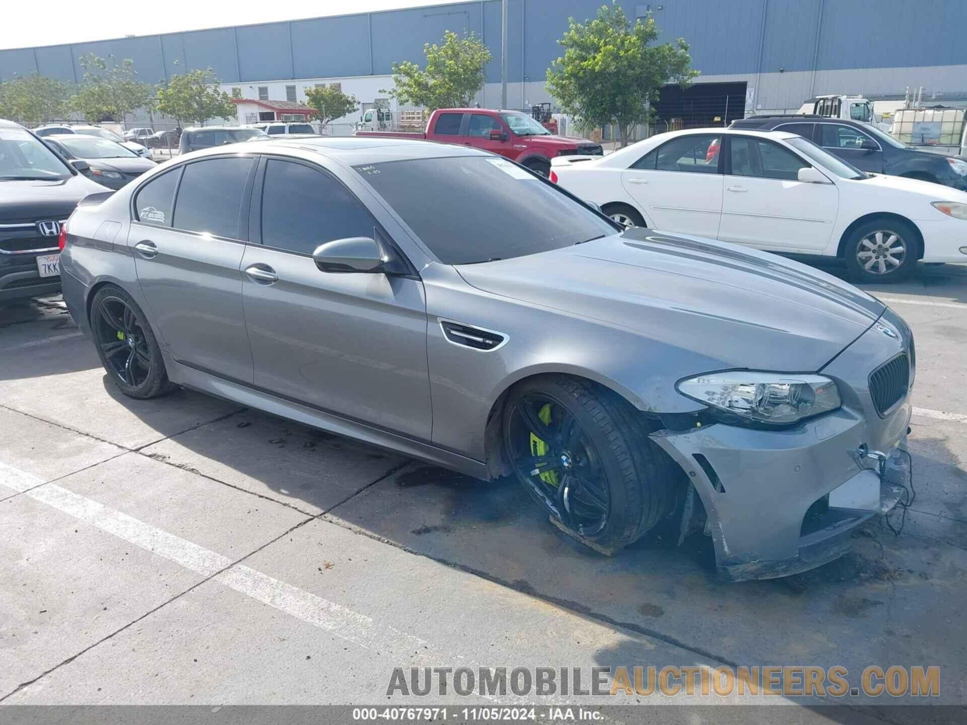 WBSFV9C51DD095733 BMW M5 2013