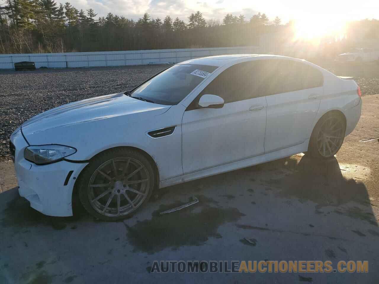 WBSFV9C52DC772908 BMW M5 2013