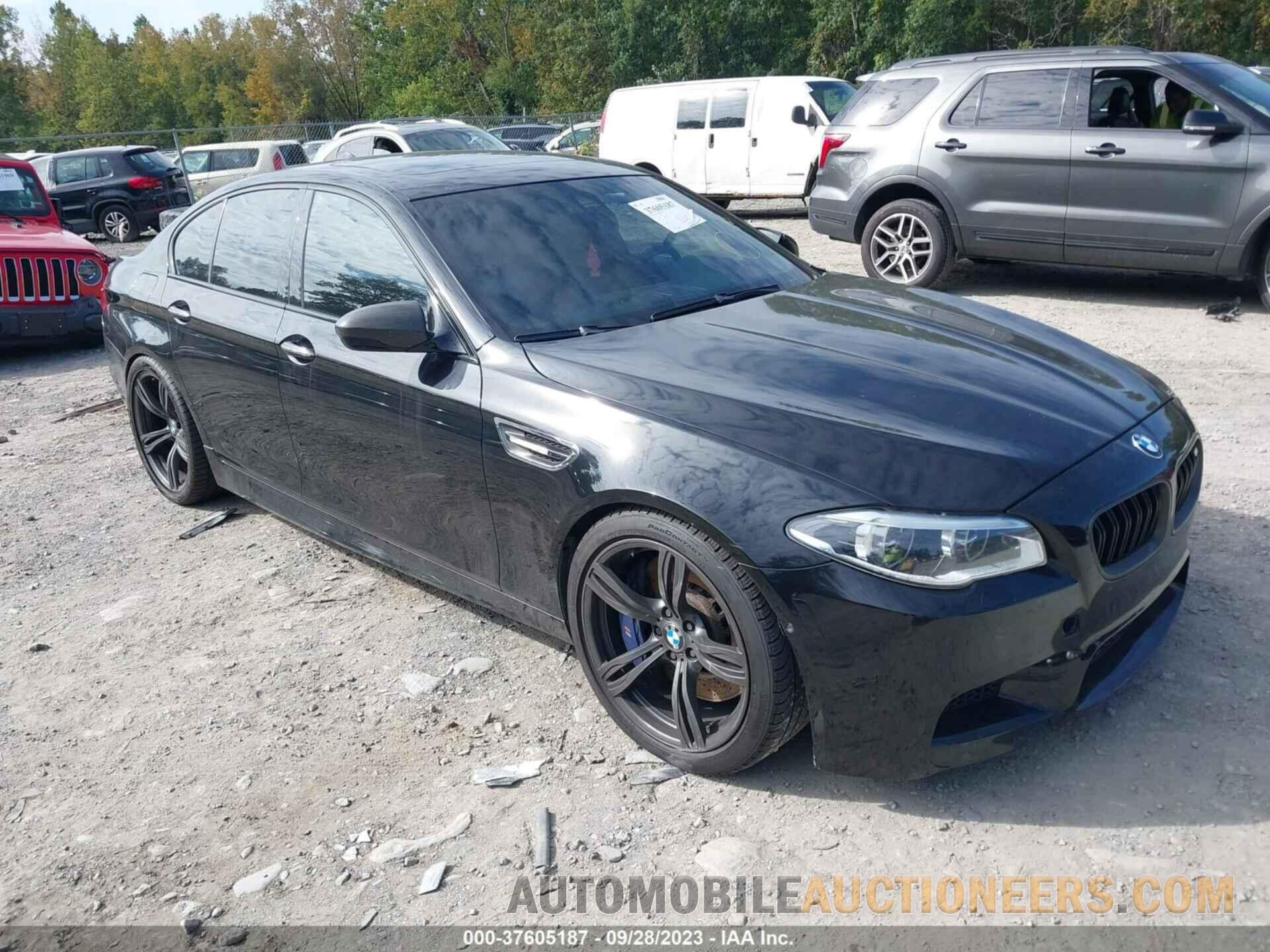 WBSFV9C53FD594228 BMW M5 2015