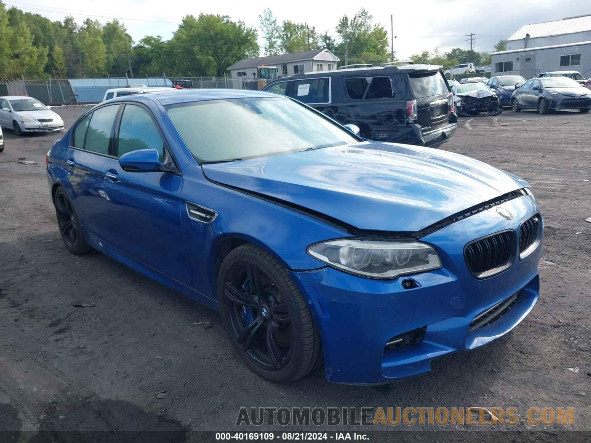 WBSFV9C55FD595235 BMW M5 2015