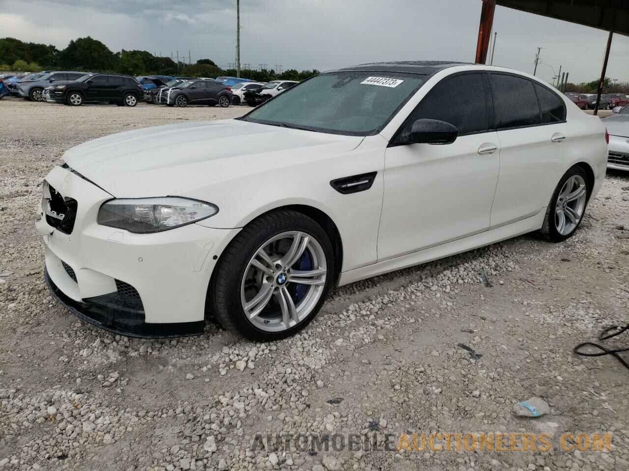 WBSFV9C57DC773374 BMW M5 2013