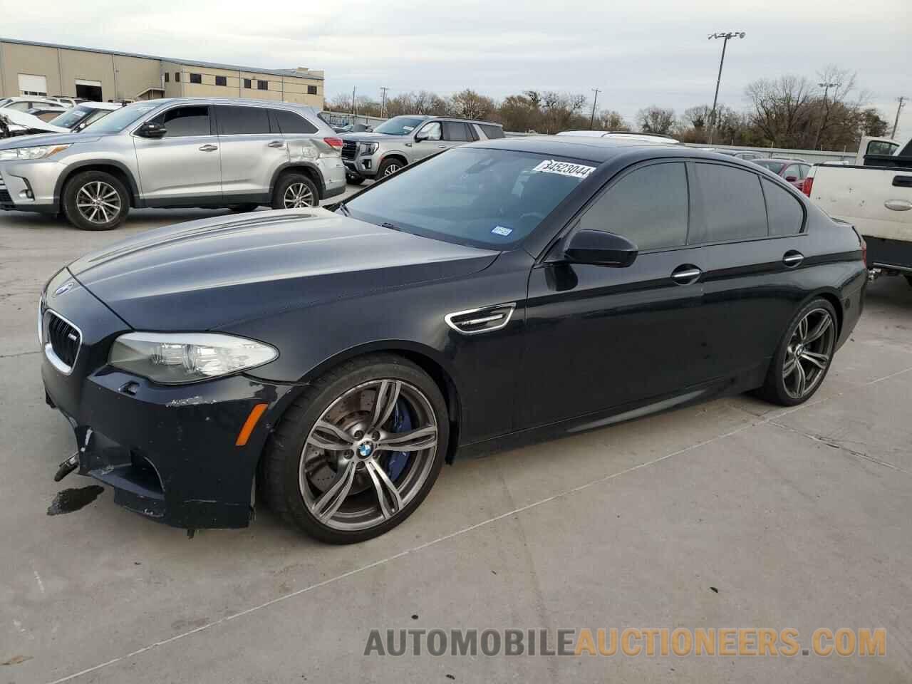 WBSFV9C58DC772976 BMW M5 2013