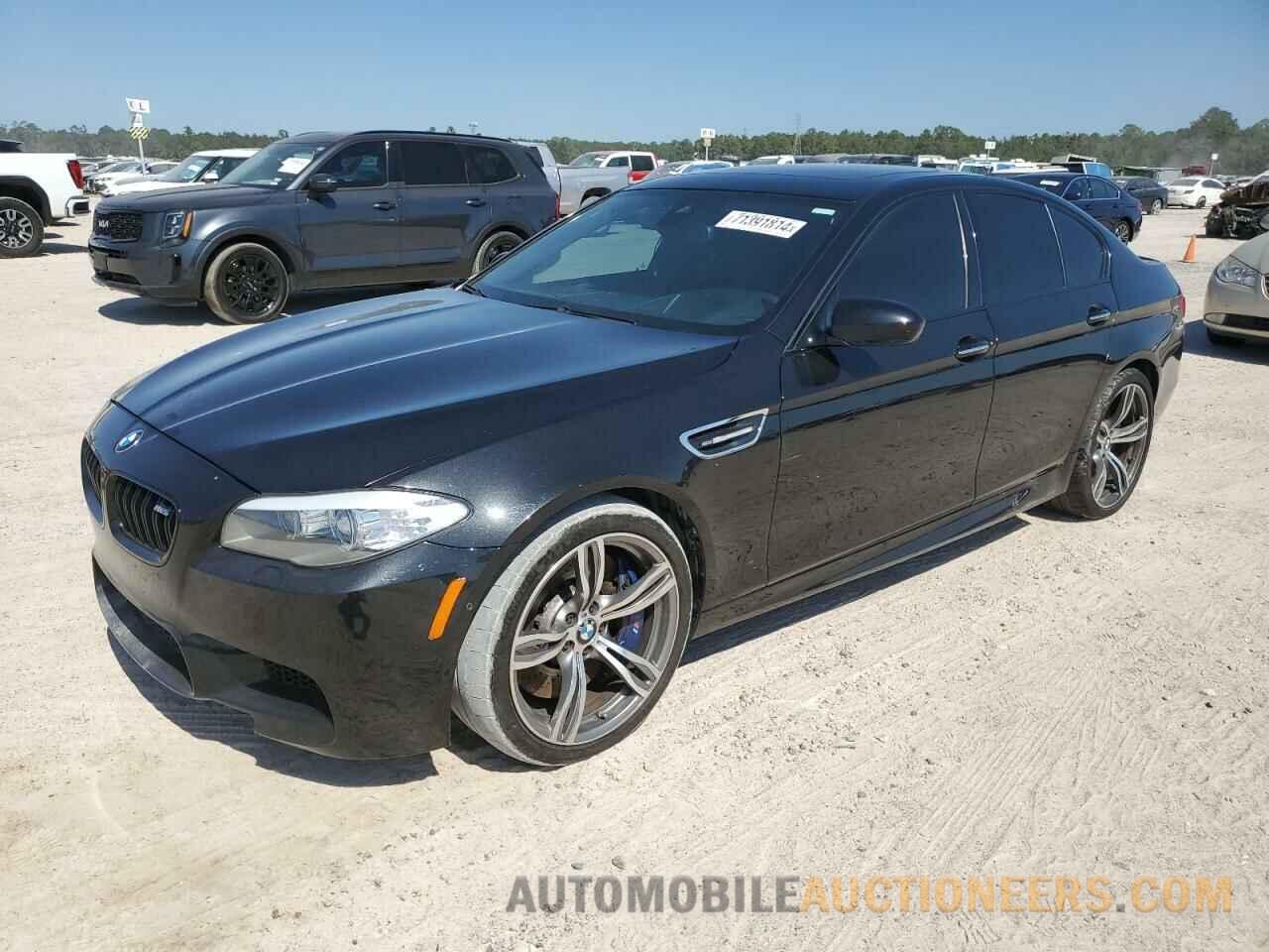 WBSFV9C59DC772629 BMW M5 2013