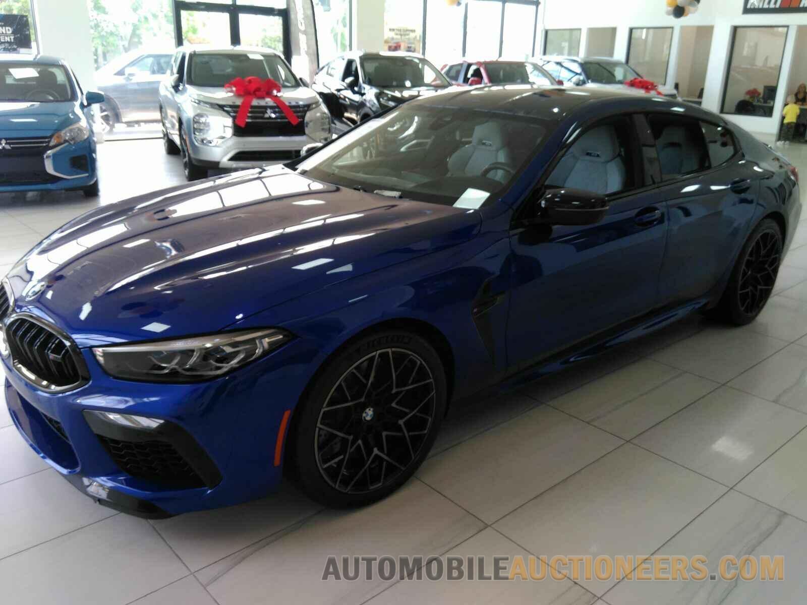 WBSGV0C05NCJ71238 BMW M8 C 2022