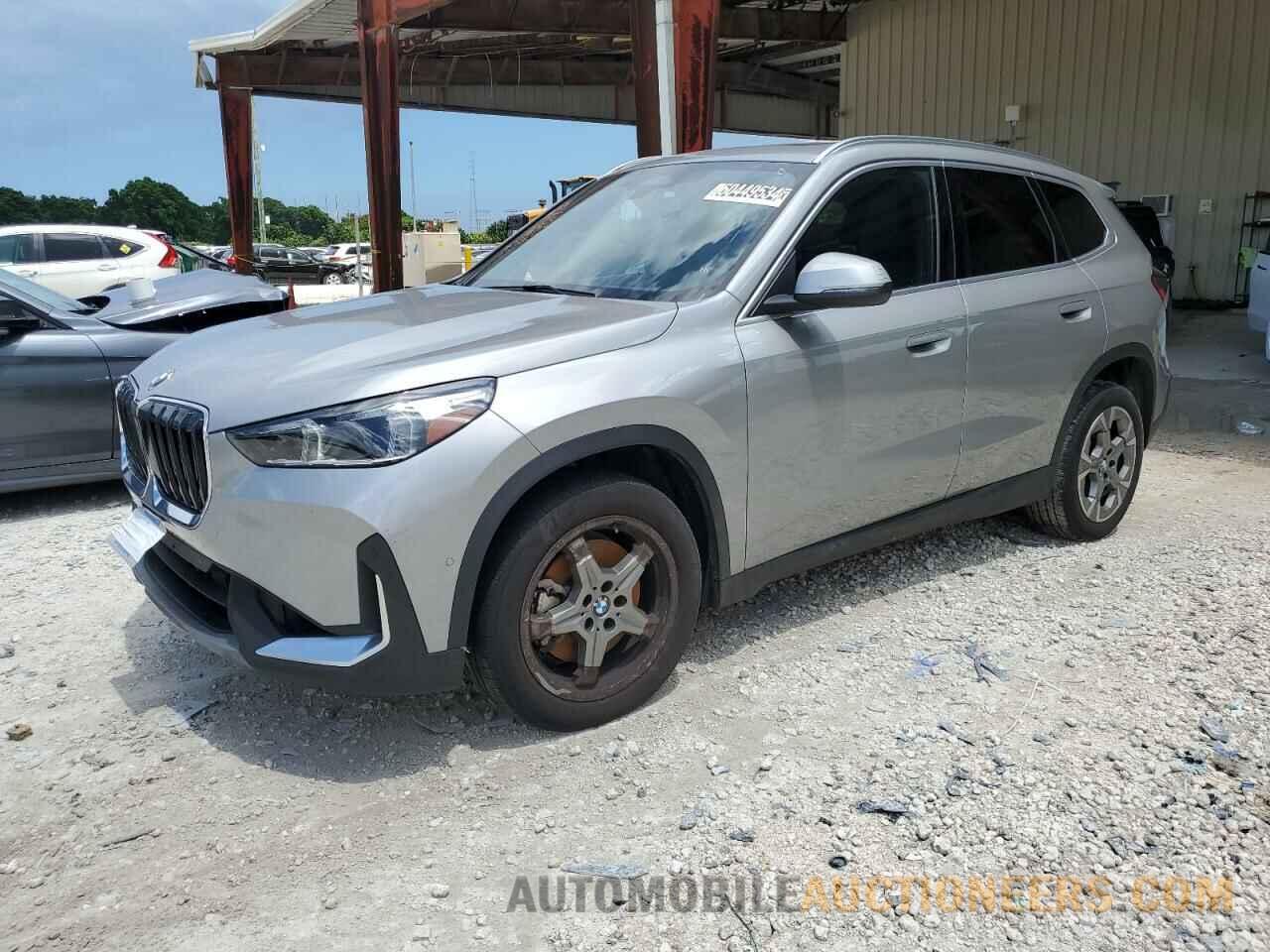 WBX73EF02P5W80848 BMW X1 2023