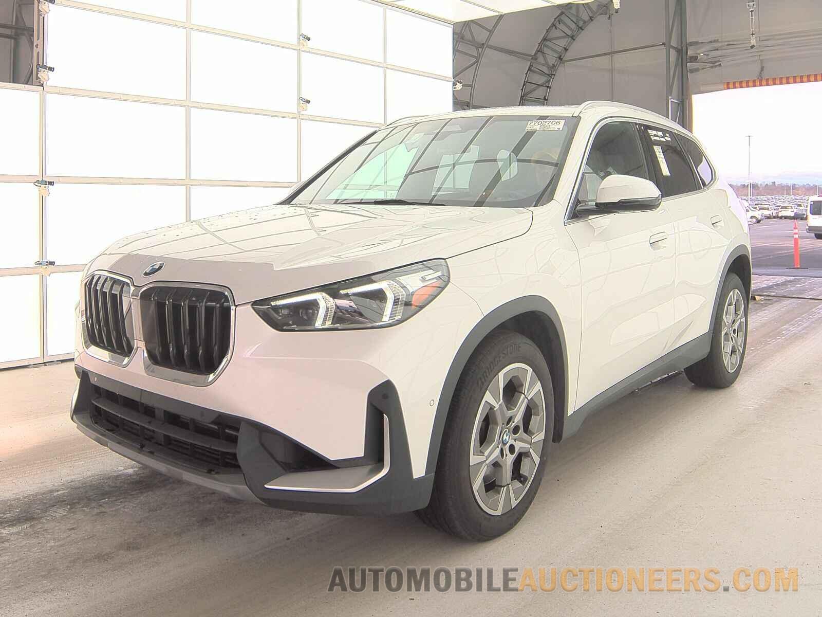 WBX73EF06P5W45018 BMW X1 2023