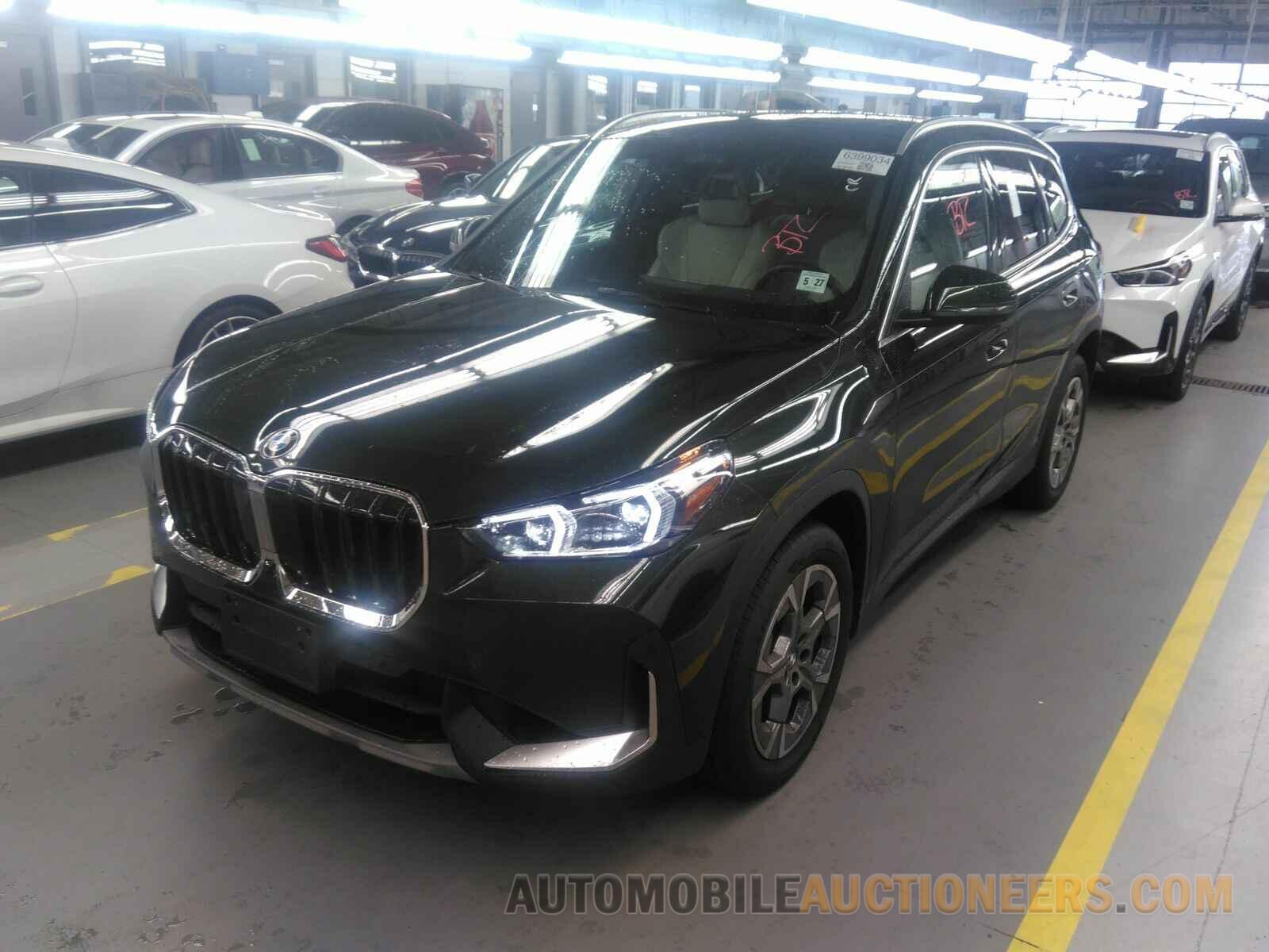 WBX73EF08P5W65075 BMW X1 2023