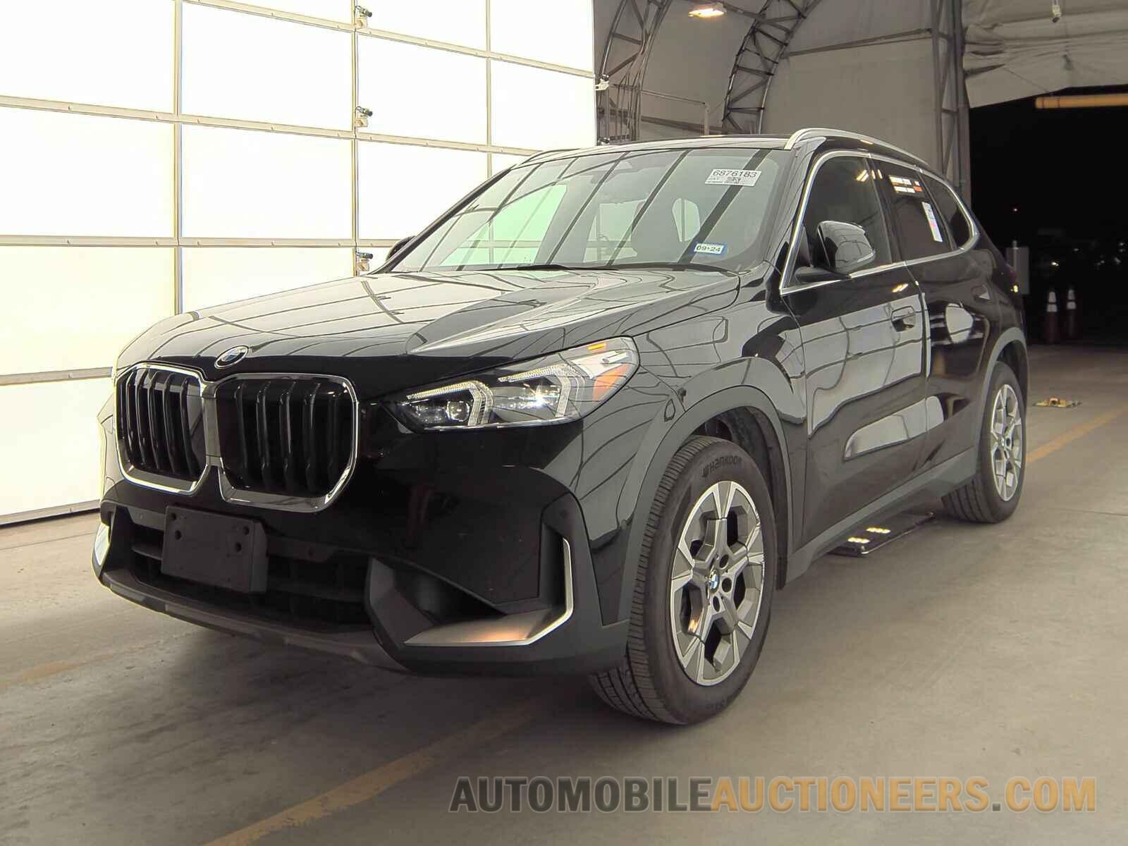 WBX73EF0XP5X66893 BMW X1 2023