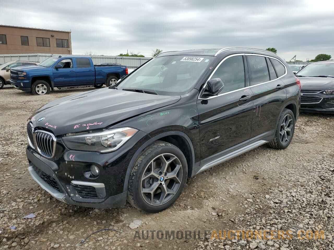 WBXHT3C33J5F89900 BMW X1 2018