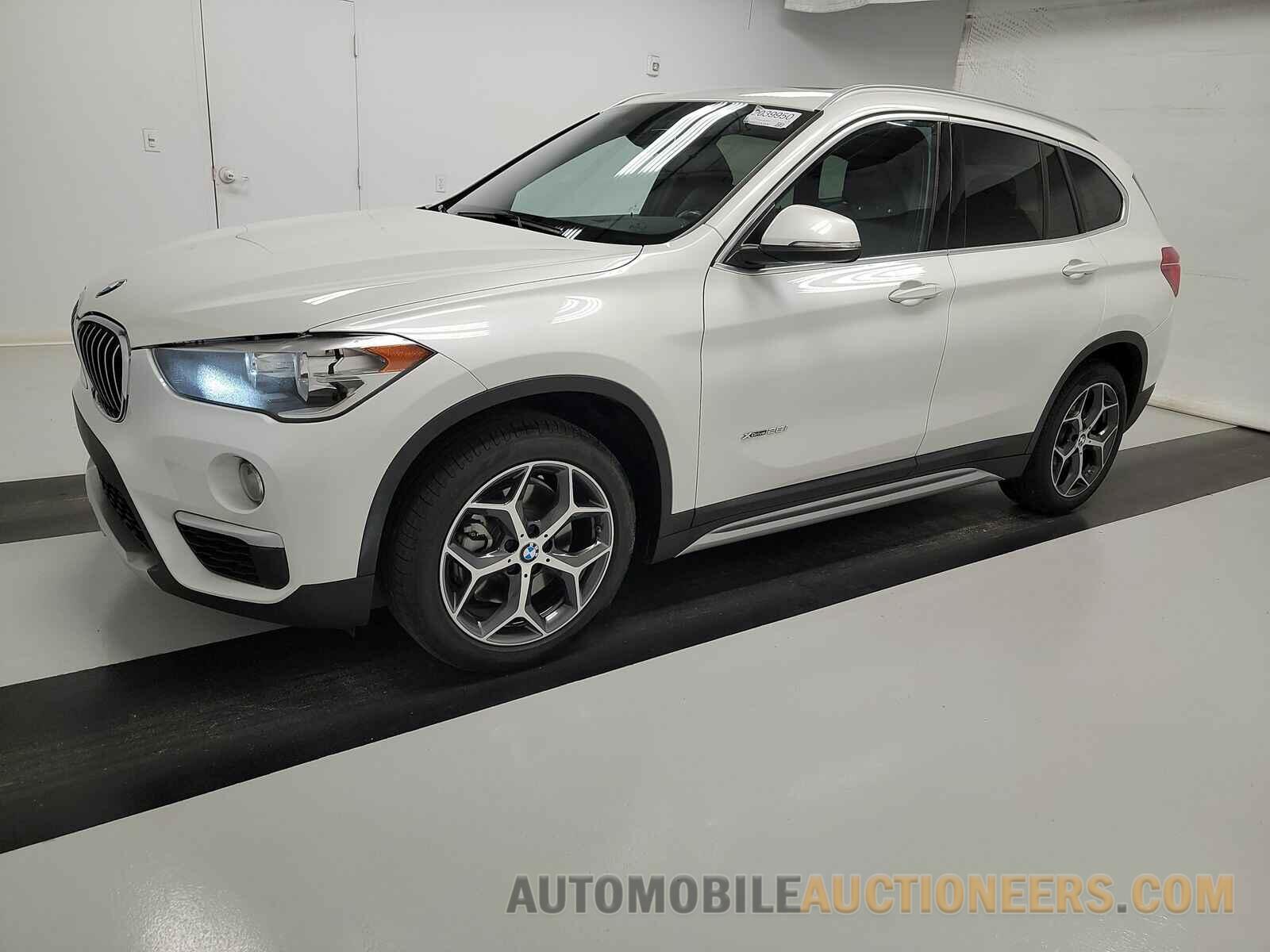 WBXHT3C35J5L26787 BMW X1 2018