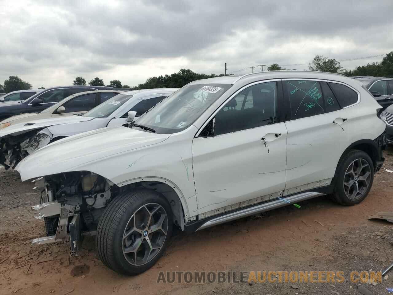 WBXHT3C36J5L30329 BMW X1 2018