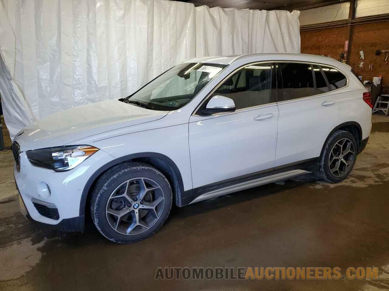 WBXHT3C37J5L30484 BMW X1 2018