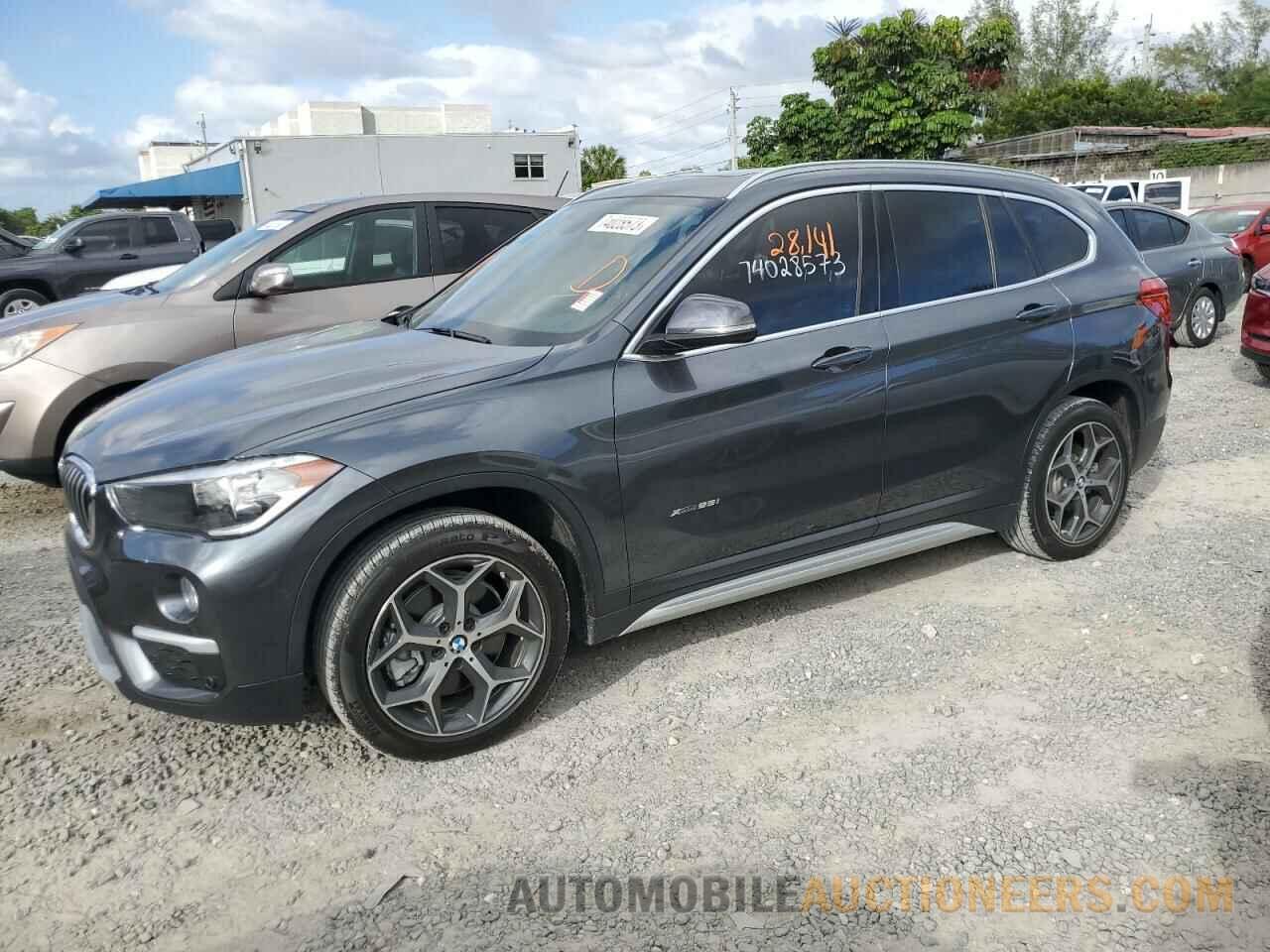 WBXHT3C38H5F87344 BMW X1 2017