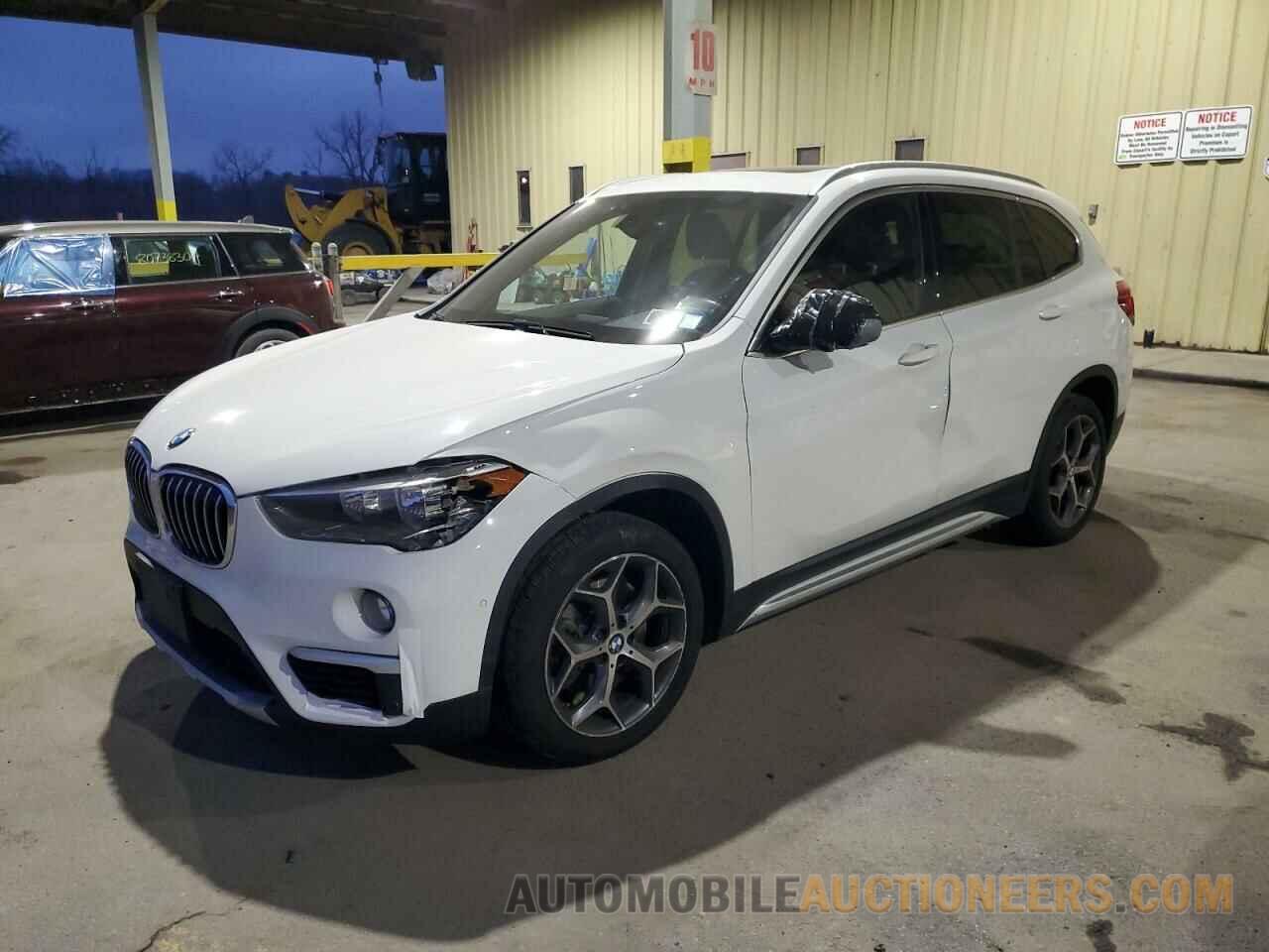 WBXHT3C38J5L29697 BMW X1 2018