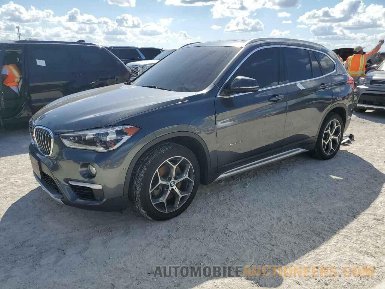 WBXHT3C3XH5F71873 BMW X1 2017