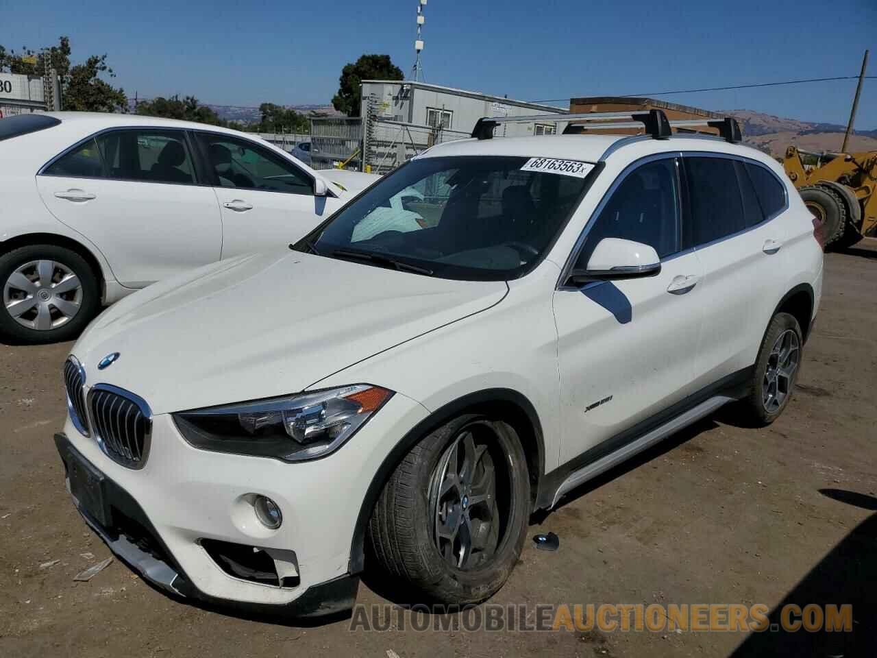 WBXHT3C3XJ5K21498 BMW X1 2018