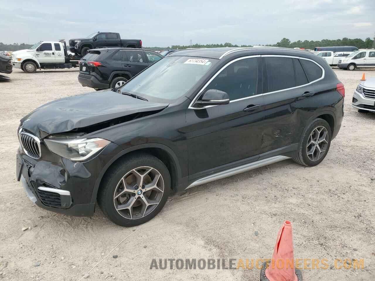 WBXHT3C5XK3H35739 BMW X1 2019