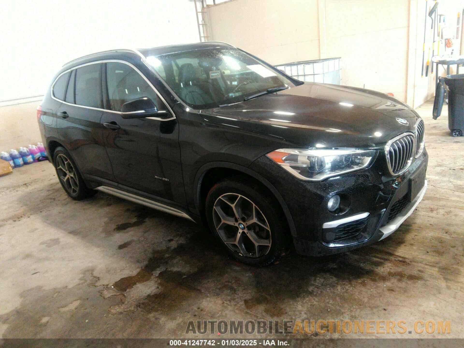 WBXHT3Z35H4A54087 BMW X1 2017