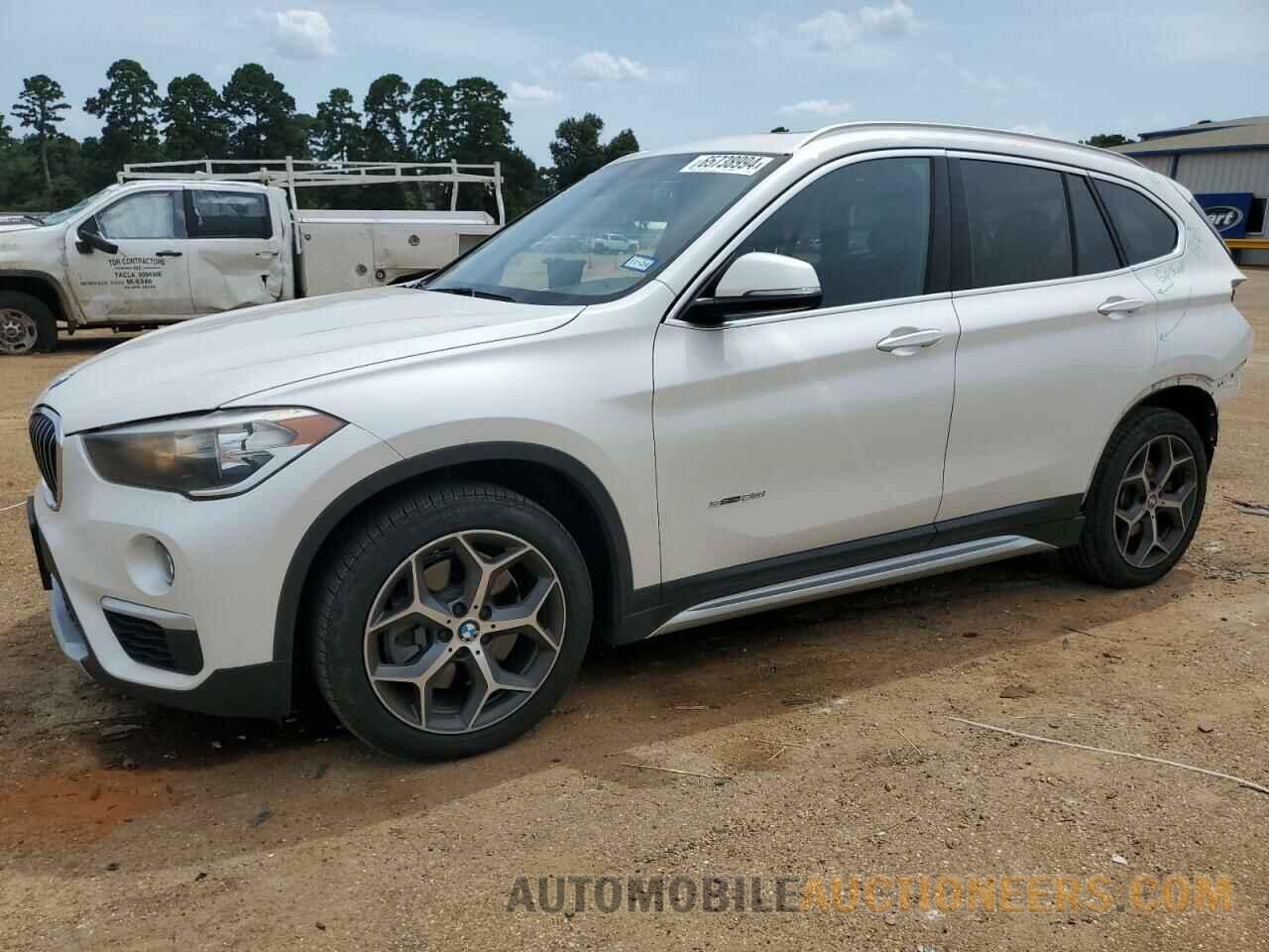 WBXHU7C37J5L05668 BMW X1 2018