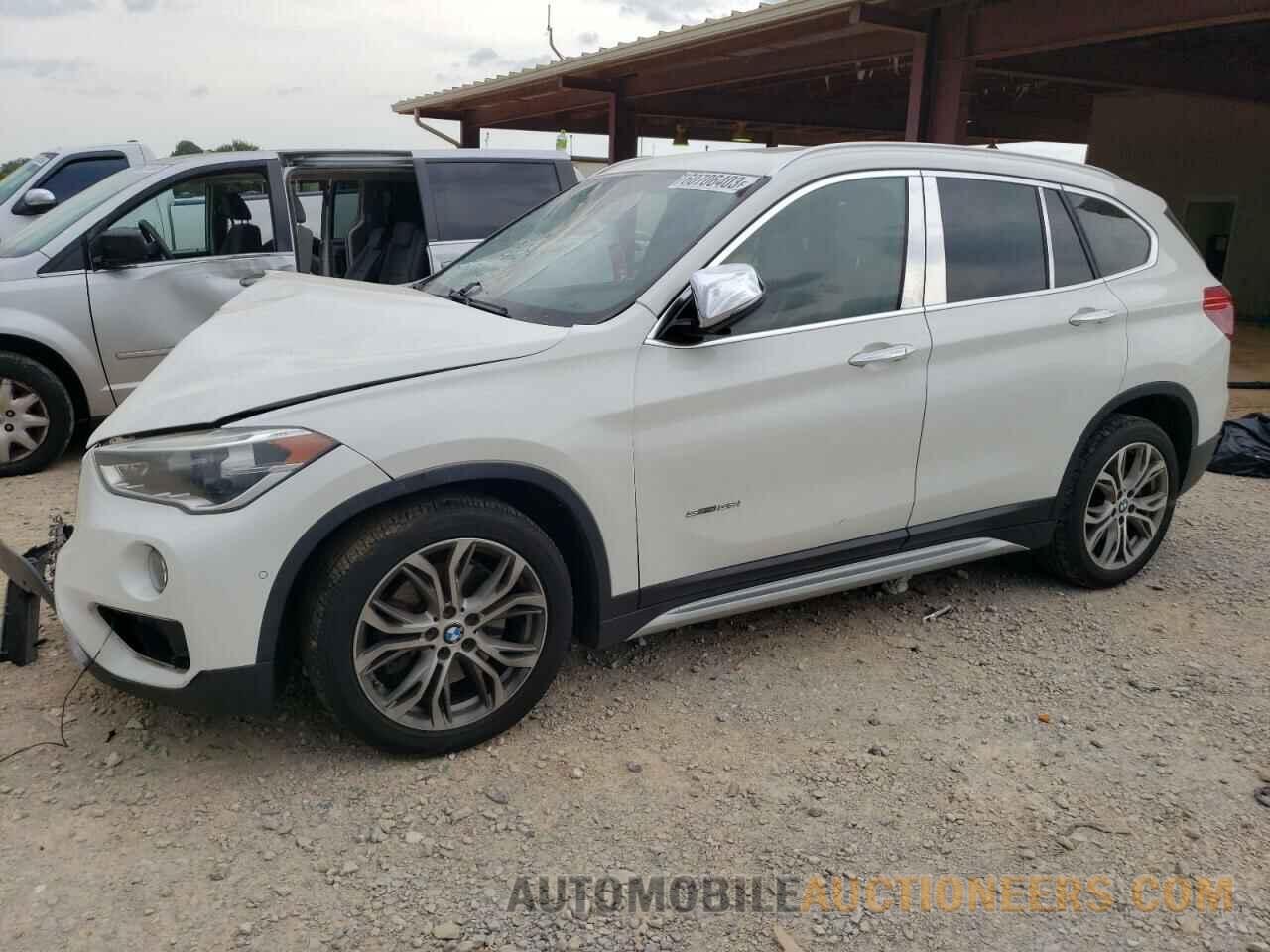 WBXHU7C38H5H35559 BMW X1 2017