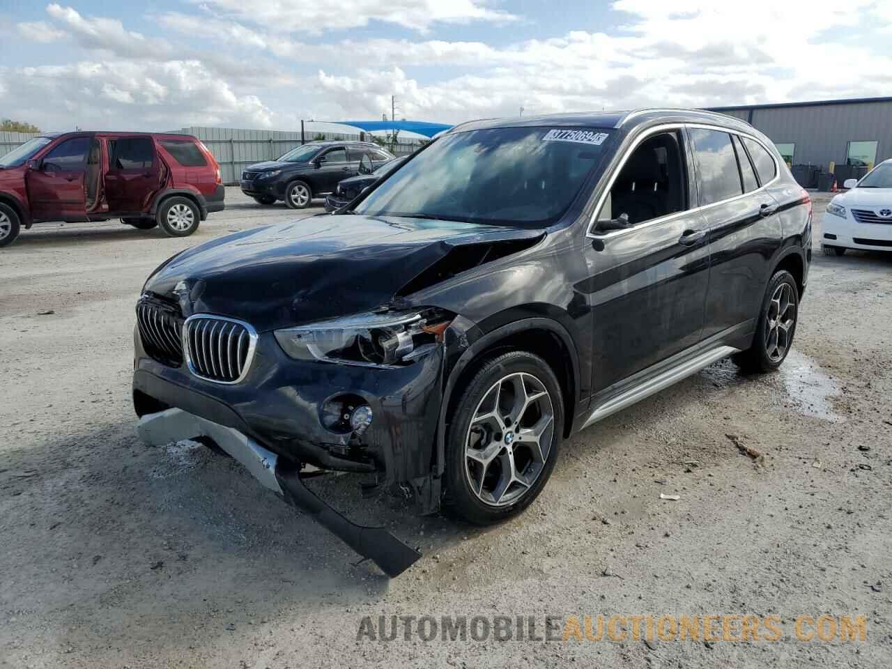 WBXHU7C50K3H45359 BMW X1 2019