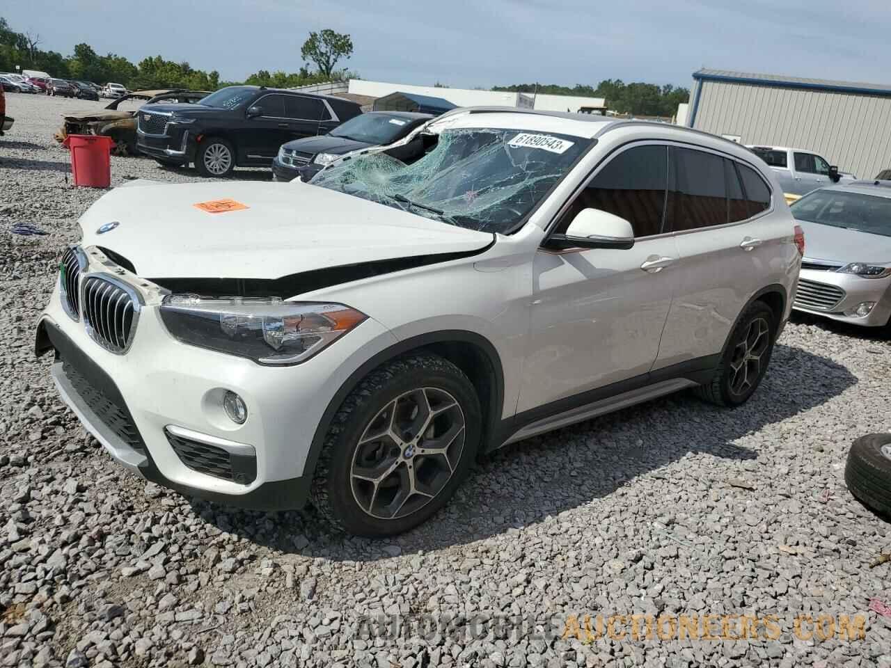 WBXHU7C57K5L10811 BMW X1 2019