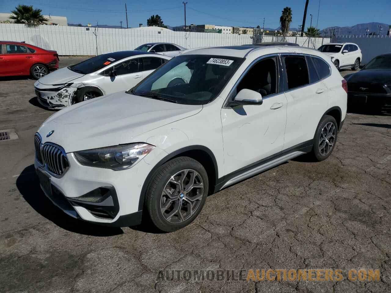 WBXJG7C00M5S34669 BMW X1 2021