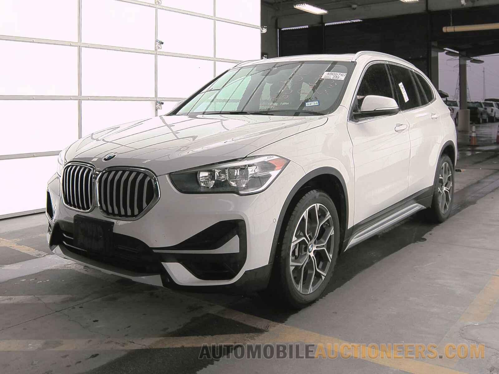 WBXJG7C00M5T66900 BMW X1 2021