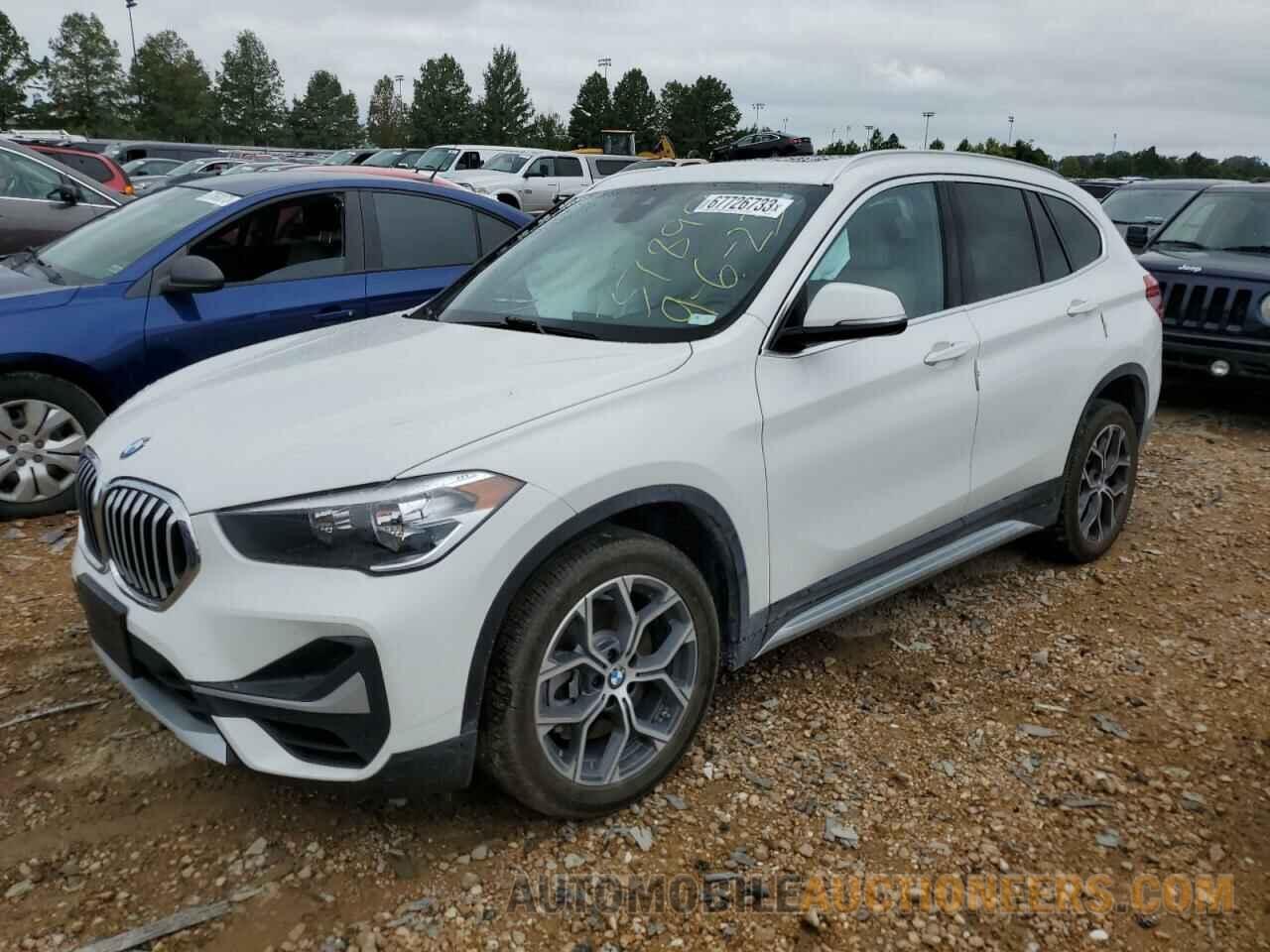 WBXJG7C01M5S95979 BMW X1 2021