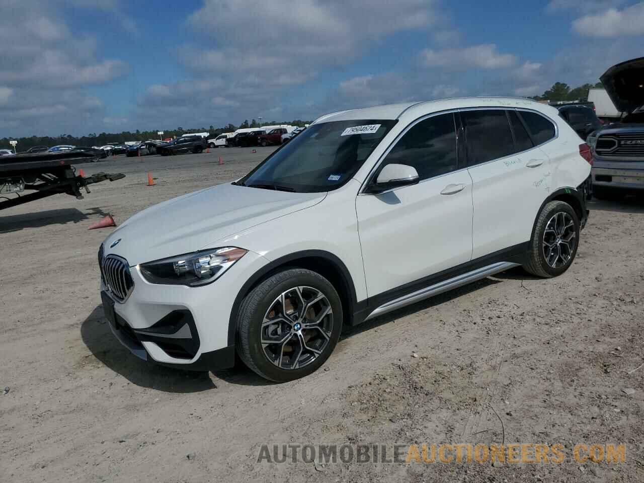 WBXJG7C01M5T94480 BMW X1 2021