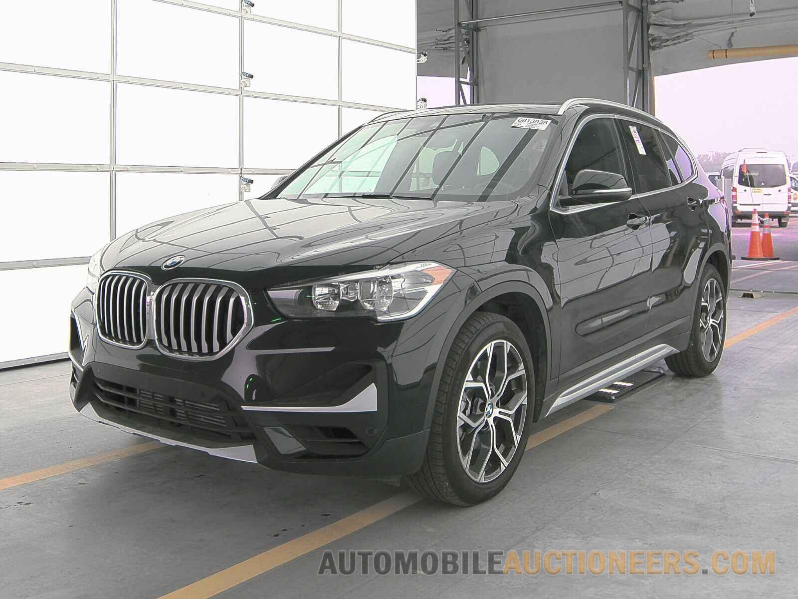 WBXJG7C02N5V40029 BMW X1 2022