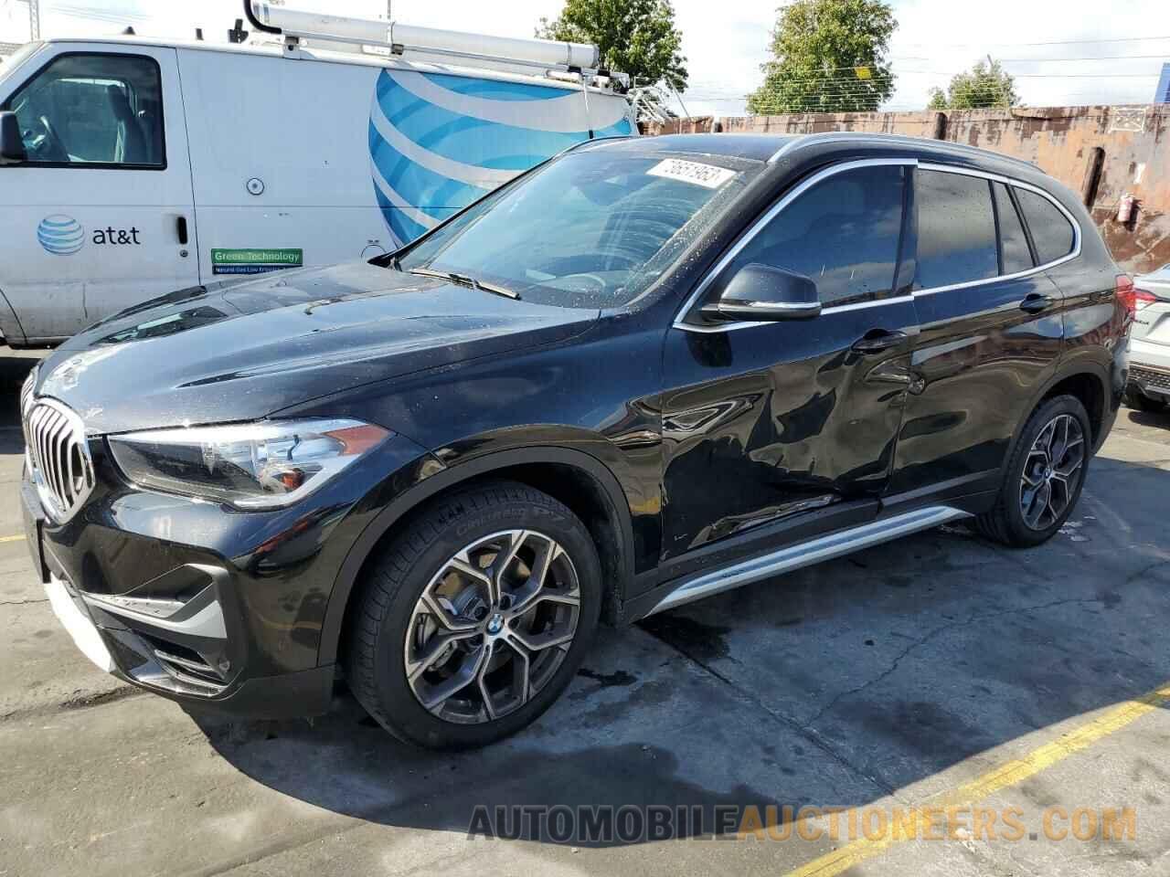 WBXJG7C04M5T84784 BMW X1 2021