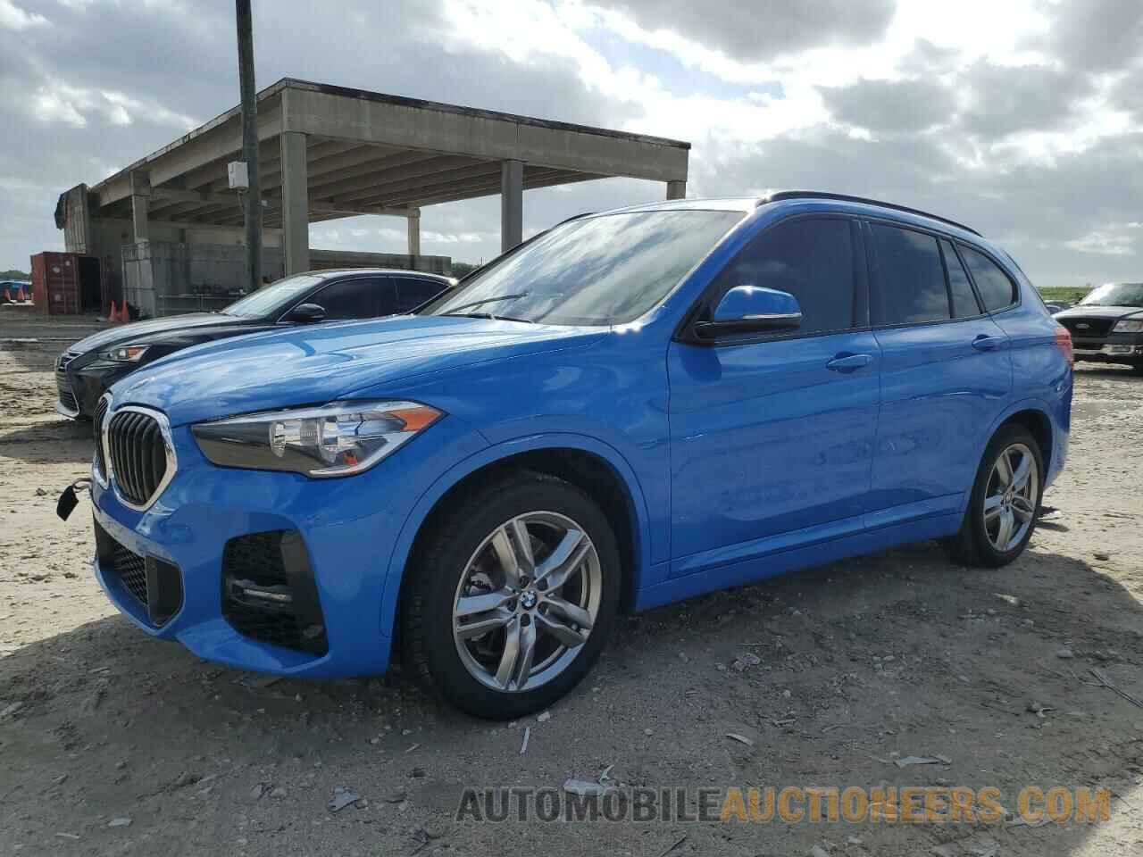 WBXJG7C04M5U23339 BMW X1 2021