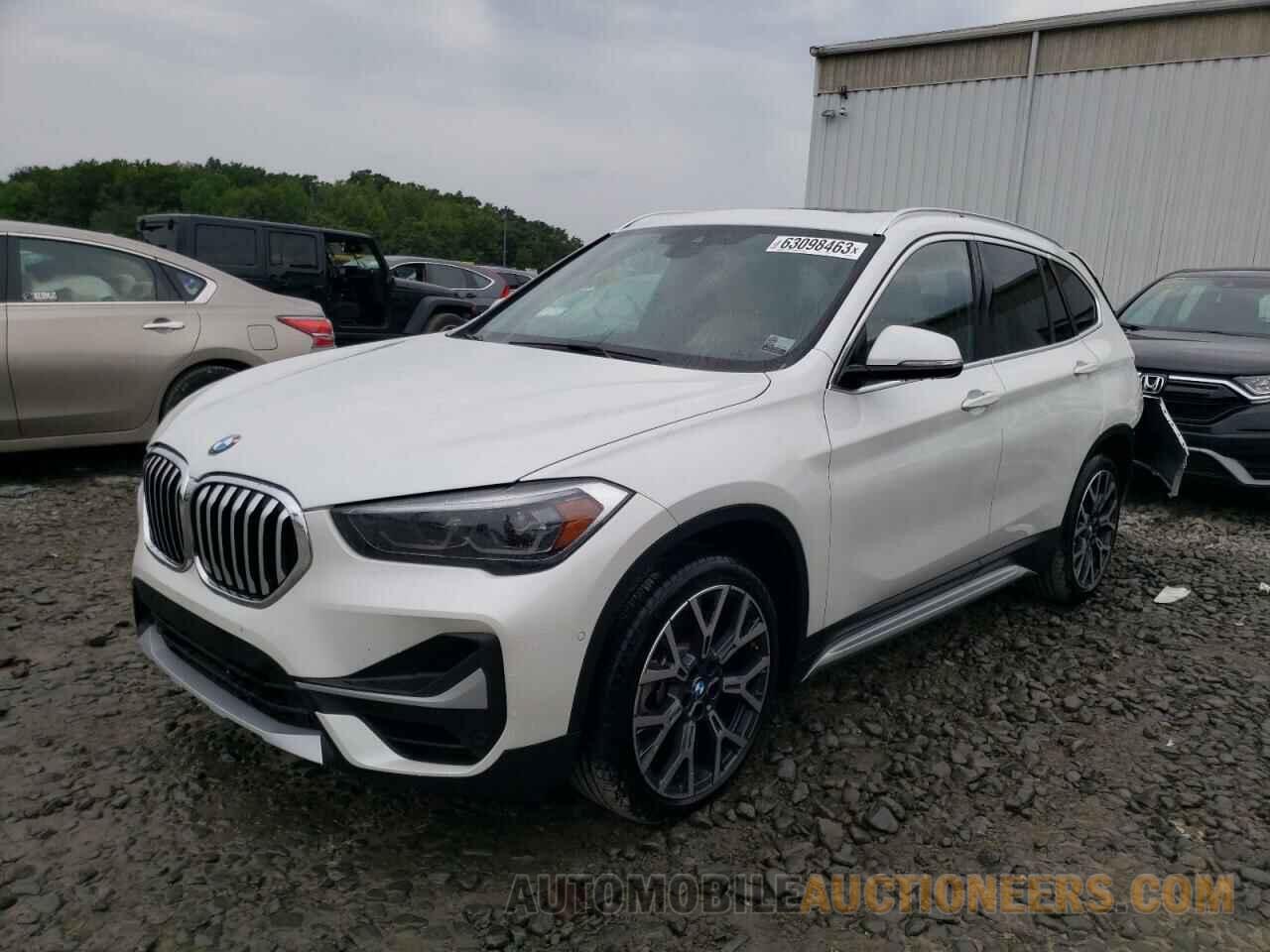 WBXJG7C04N5U91173 BMW X1 2022