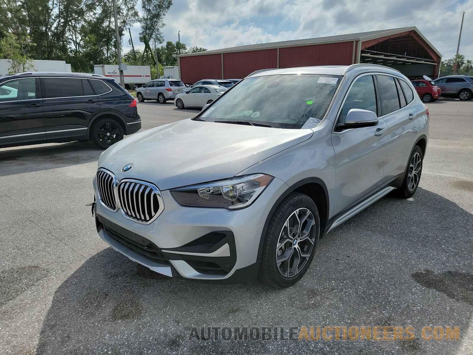 WBXJG7C05M5T89055 BMW X1 2021