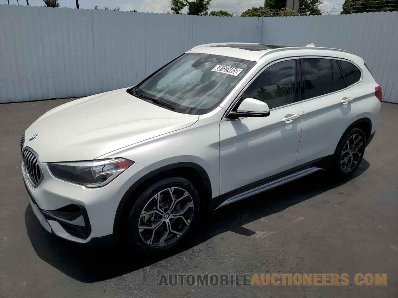 WBXJG7C05M5T95406 BMW X1 2021