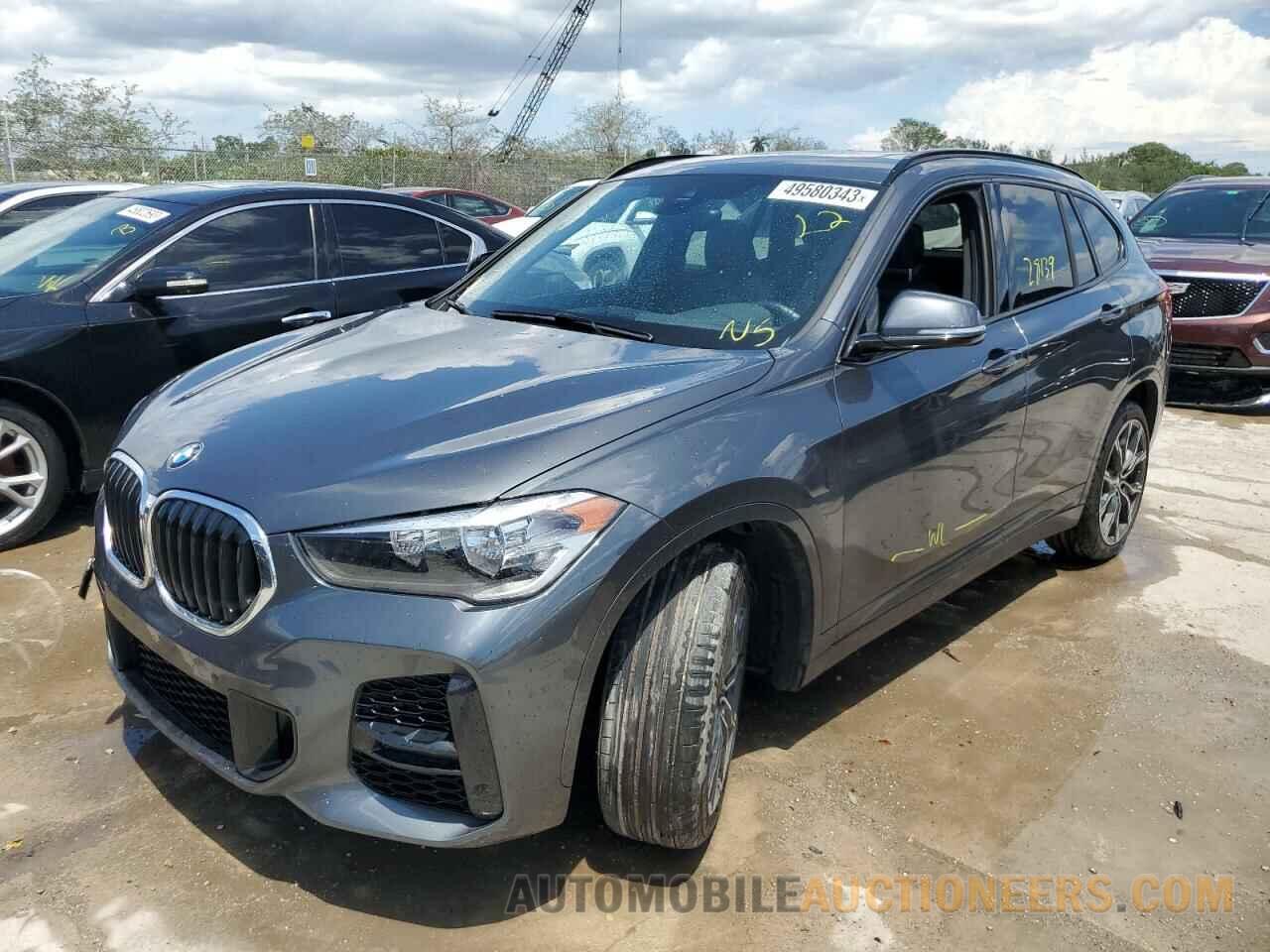 WBXJG7C05M5U06033 BMW X1 2021