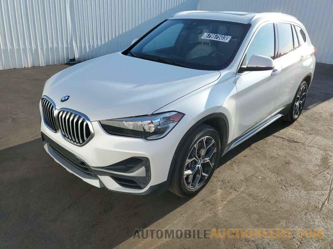 WBXJG7C05N5V07011 BMW X1 2022