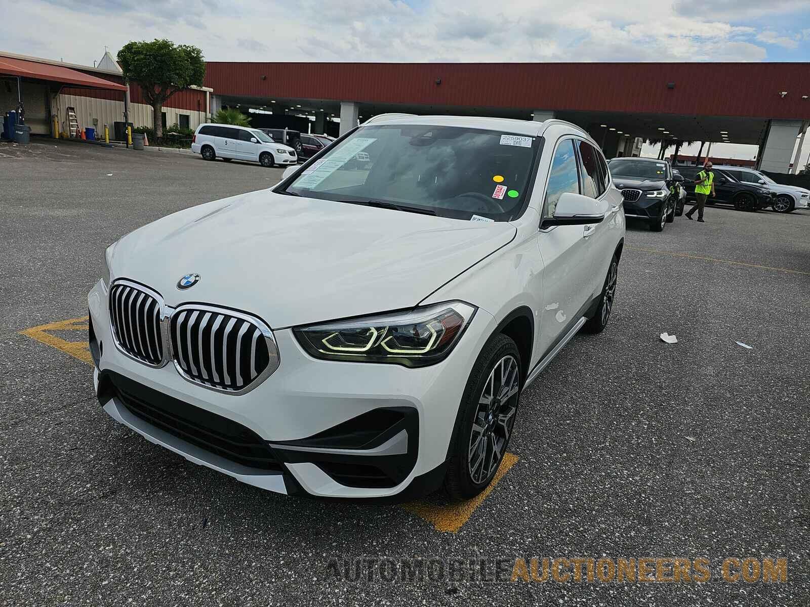 WBXJG7C06M3M71324 BMW X1 2021