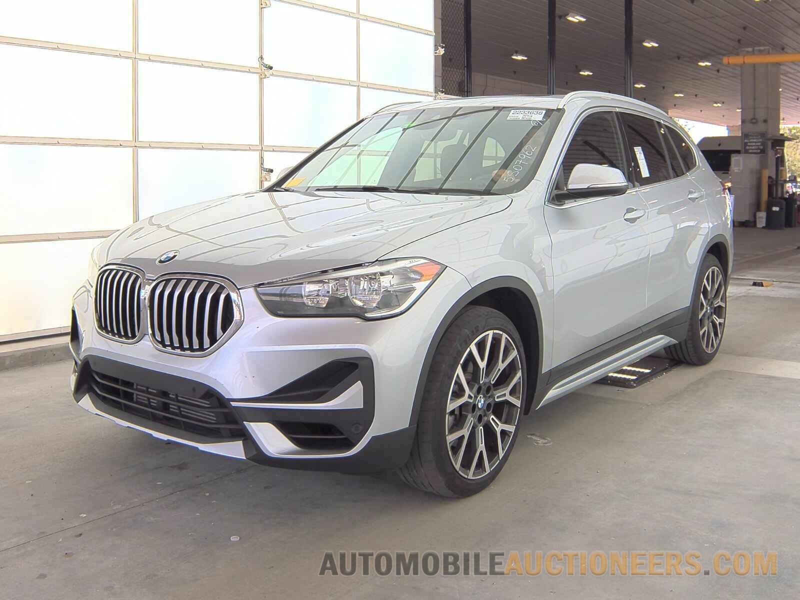 WBXJG7C06M5S07962 BMW X1 2021