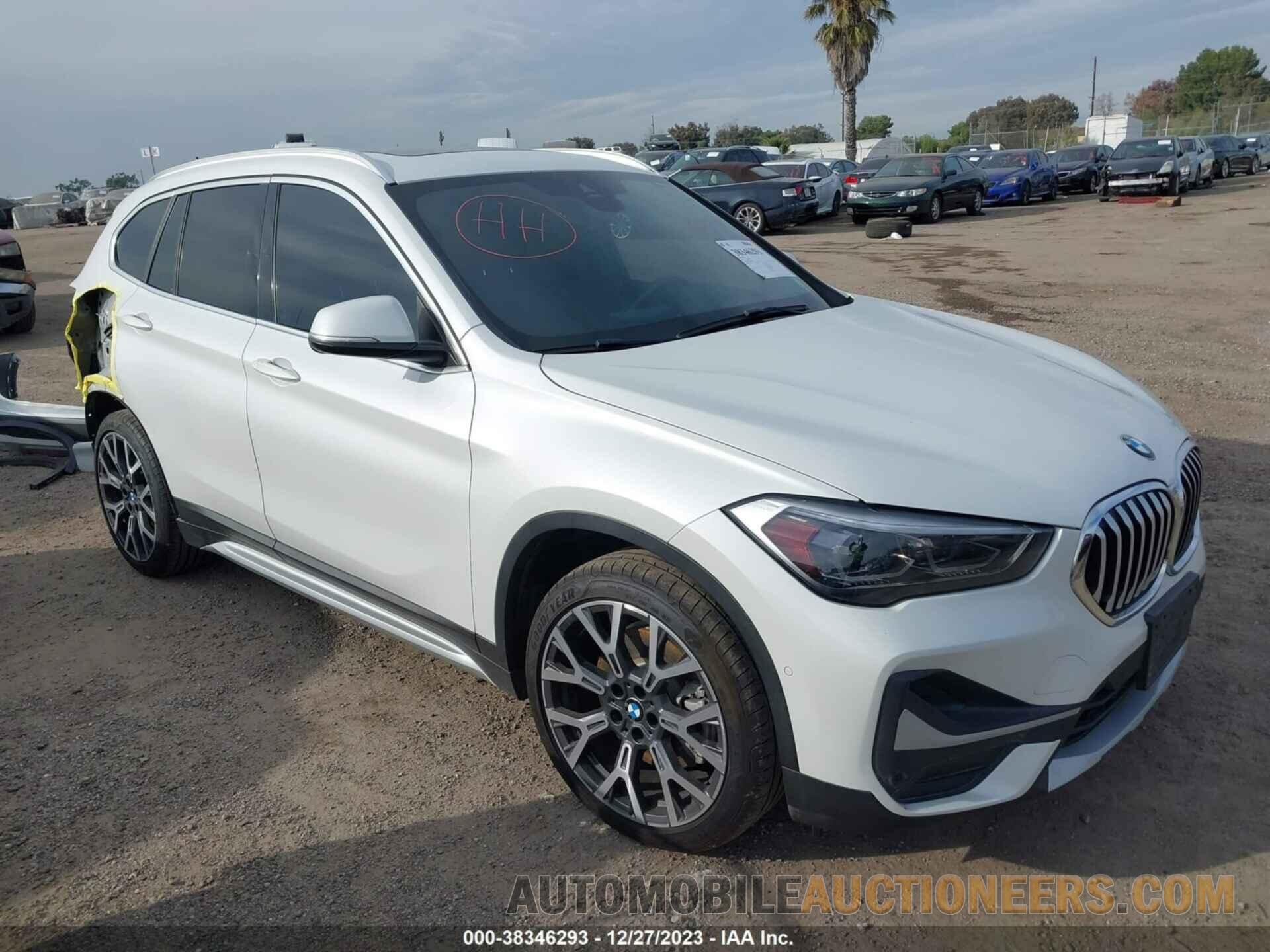 WBXJG7C06M5S18203 BMW X1 2021