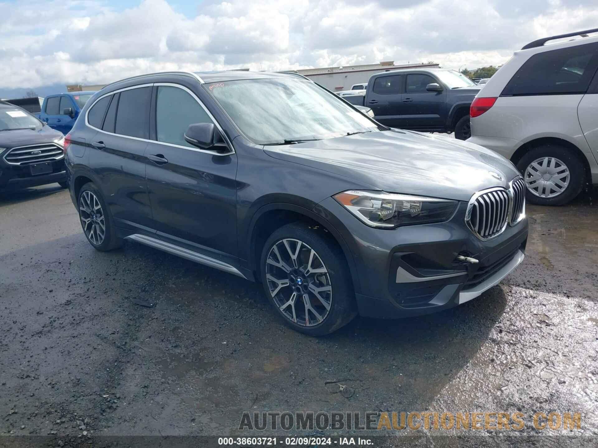 WBXJG7C06M5S25720 BMW X1 2021