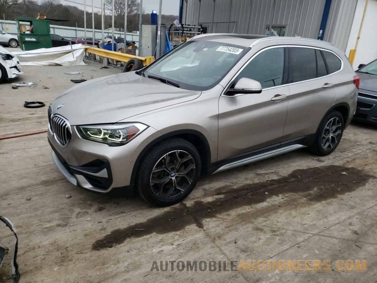 WBXJG7C06M5S33848 BMW X1 2021