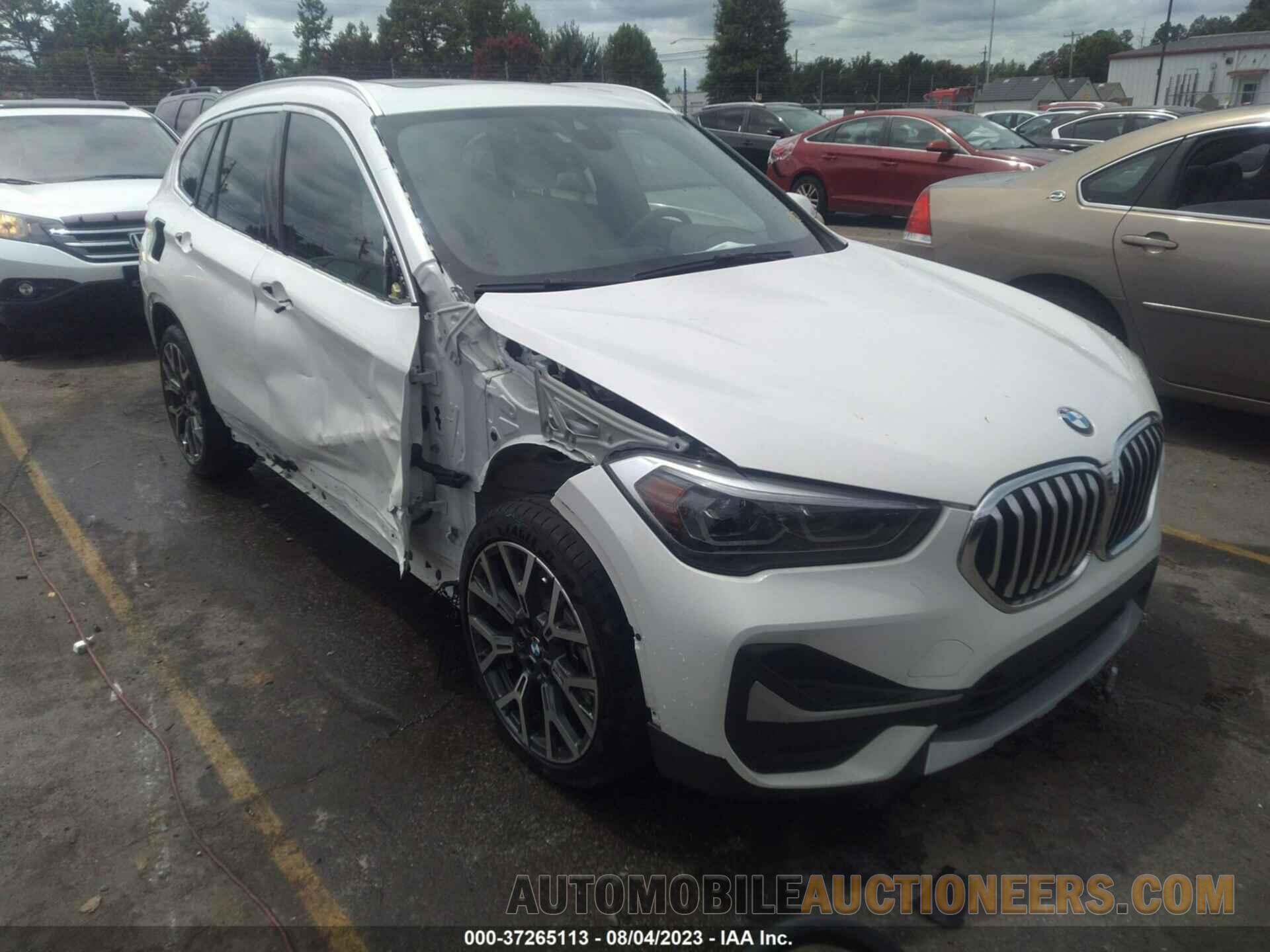 WBXJG7C06M5S76604 BMW X1 2021