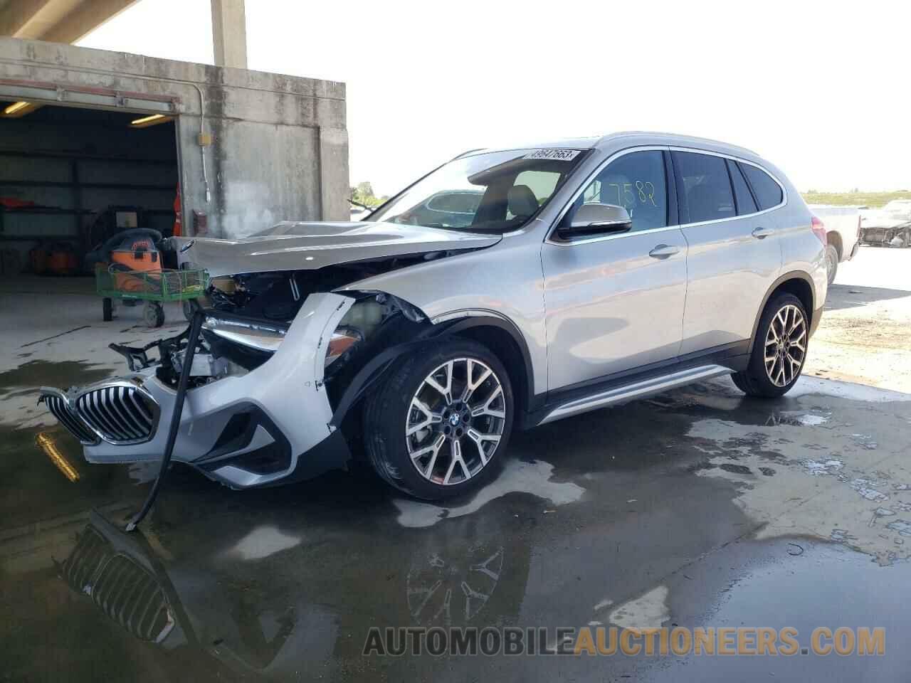 WBXJG7C06M5U37940 BMW X1 2021