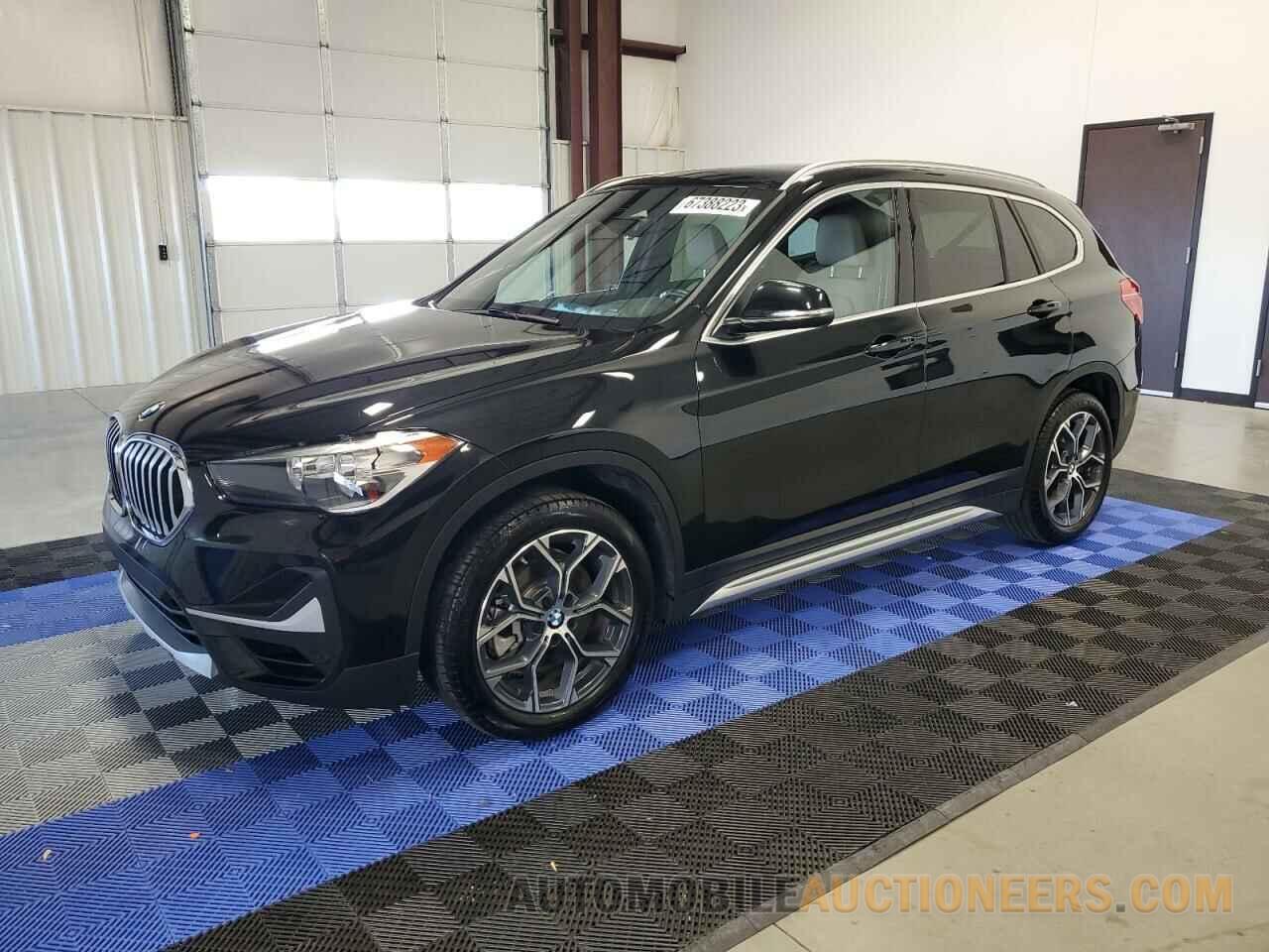 WBXJG7C06N5V40695 BMW X1 2022