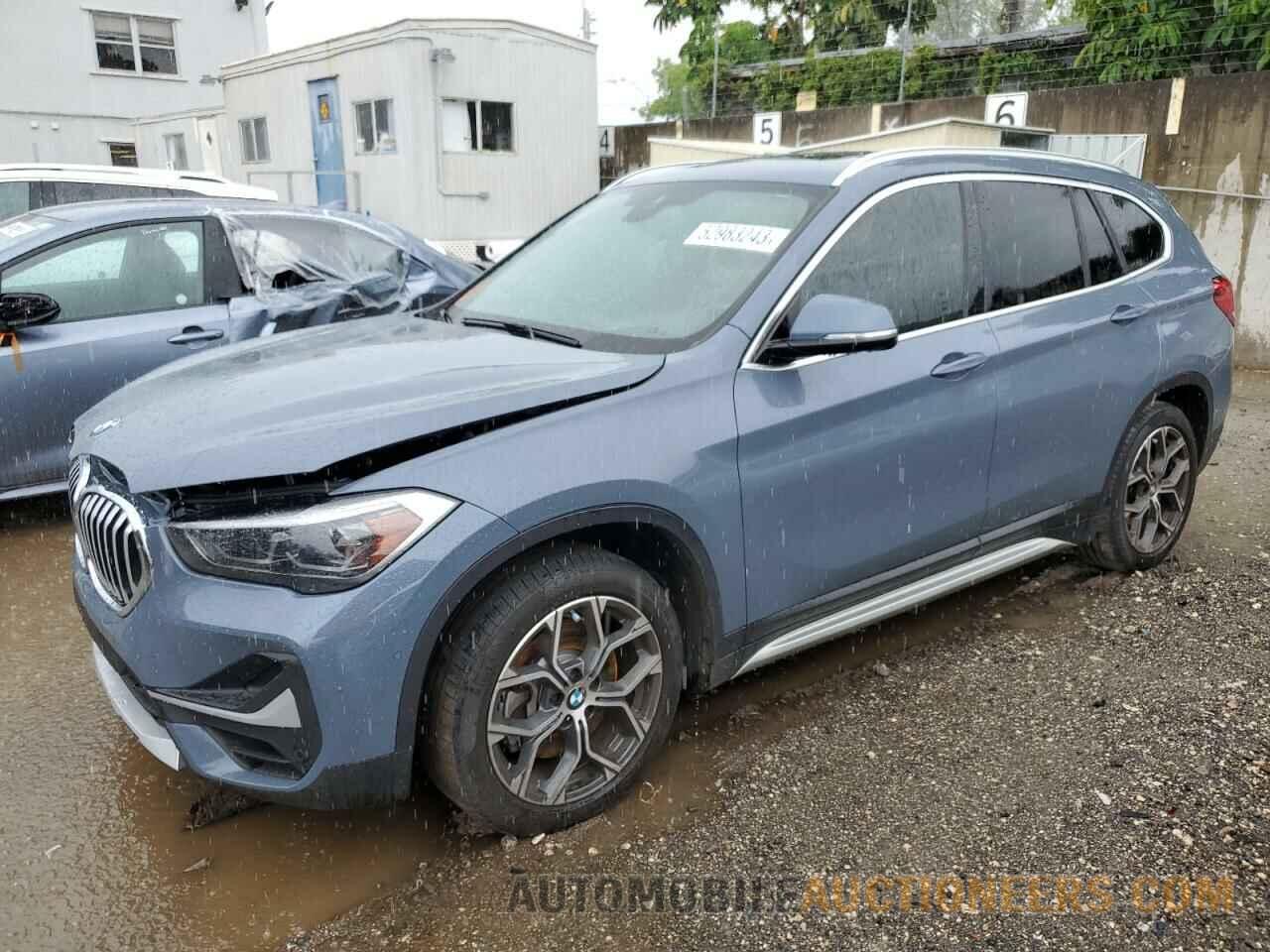 WBXJG7C07M5S18873 BMW X1 2021