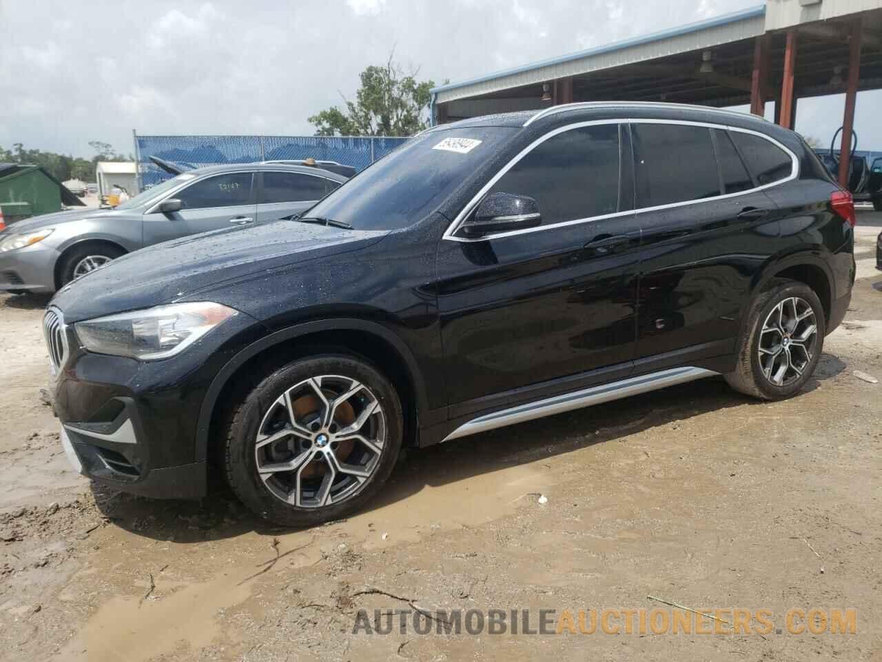 WBXJG7C07M5S32062 BMW X1 2021