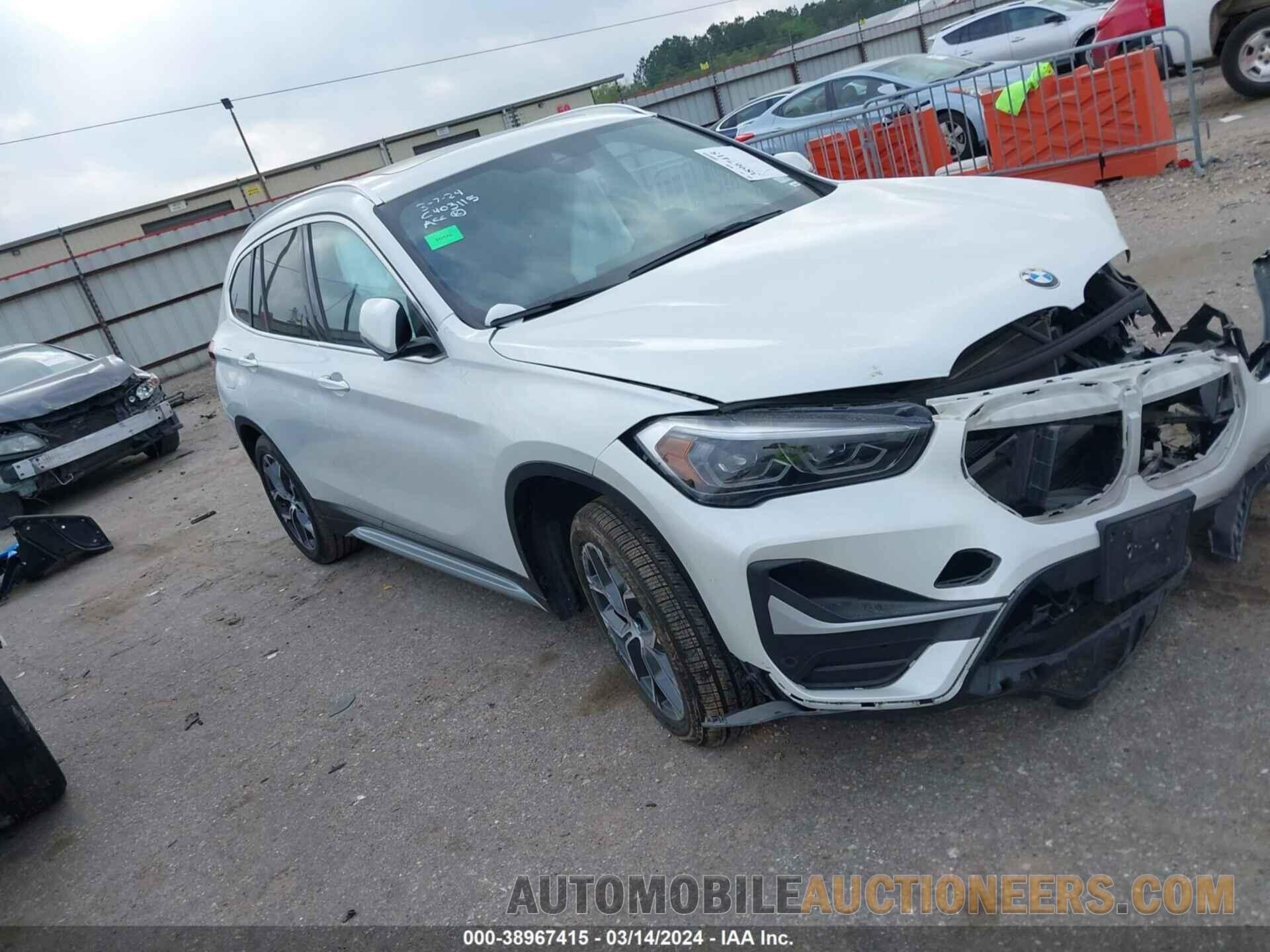 WBXJG7C08M5S10832 BMW X1 2021